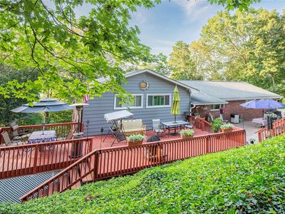 1182 Connoquenessing Ter, Ellwood City, PA, 16117