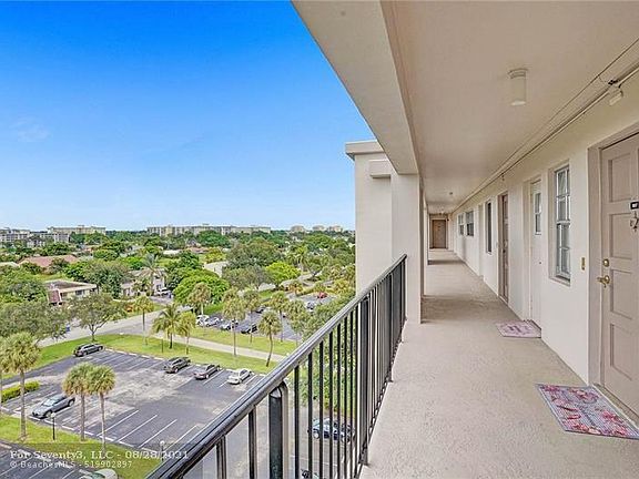 4th image of 3200 N Palm Aire Dr APT 807