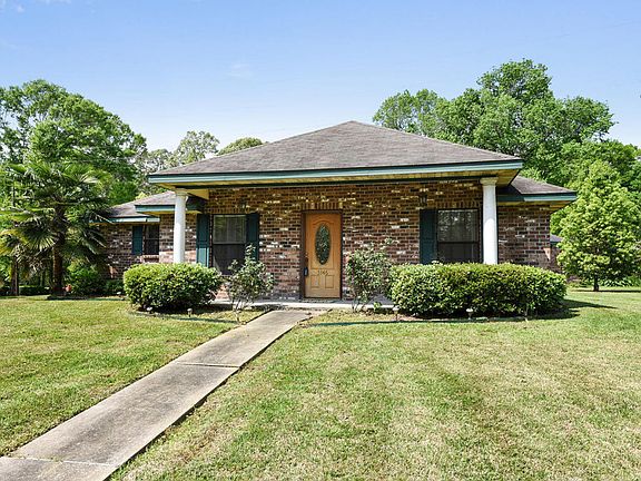 2nd image of 3346 Walnut Dr