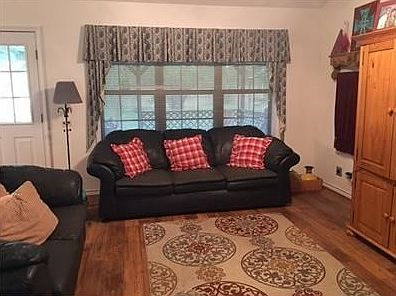 5th image of 360 Northpointe Ave