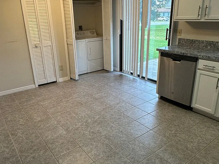 111 Louisiana Ave — Photo 6