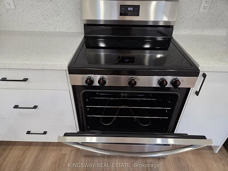 839 Miltonbrook Cres #BASEMENT — Photo 6