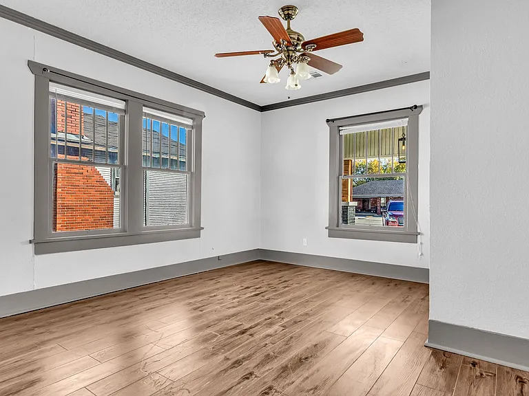 1211 Stanley St SW — Photo 8