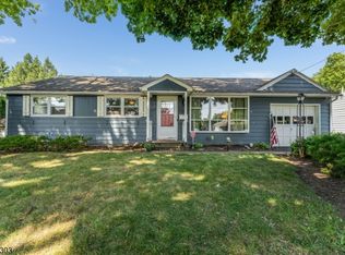 711 4th St, Belvidere, NJ 07823