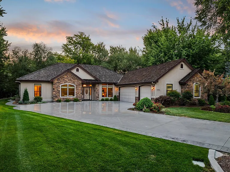 9261 W Bay Stream Ct — Photo 43