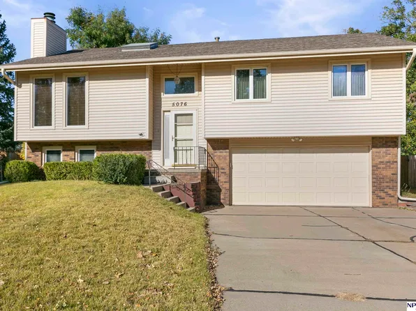 5076 S 161st Cir, Omaha, NE 68135