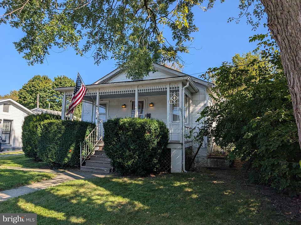 1st image of 4 Key Ave