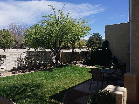 2nd image of 10905 Malaguena Ln NE
