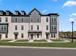 204 Daybreak Ln, Newnan, GA 30265