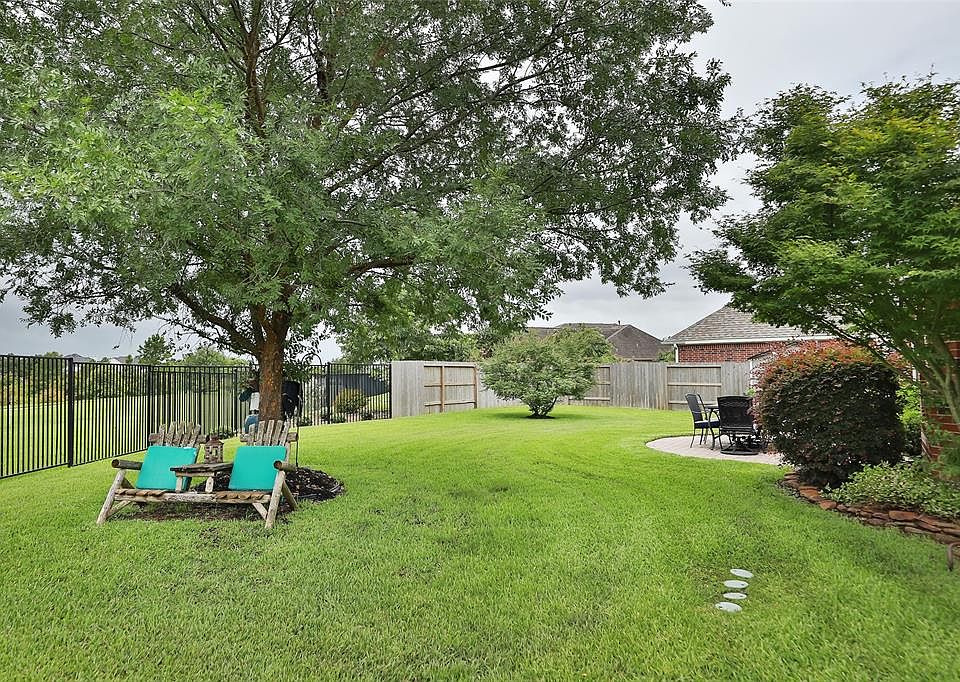 1st image of 12519 Willow Breeze Dr