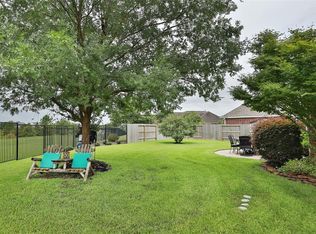12519 Willow Breeze Dr, Tomball, TX 77377