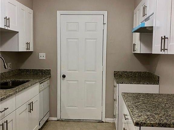 5th image of 1245 SE 8th St APT C