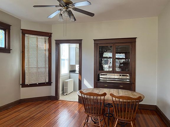 4th image of 1109 N Elmwood Ave #1109