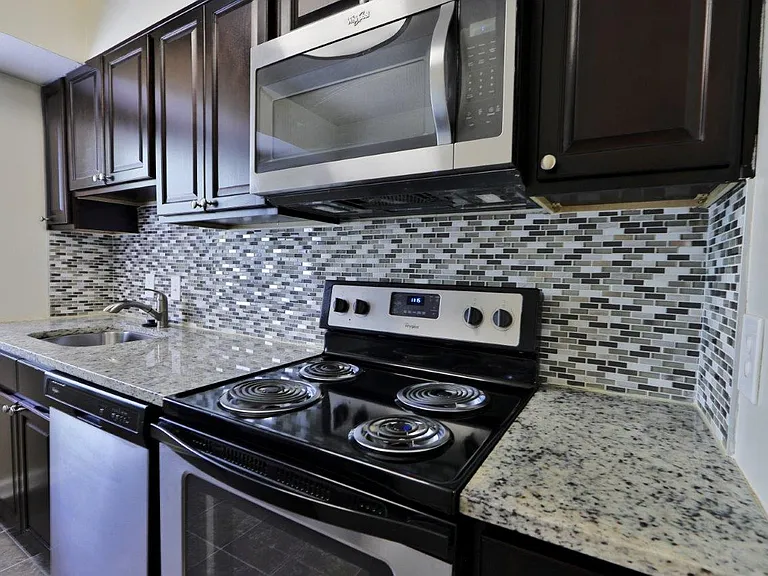 Villages at Montpelier Apartment Homes — Photo 1