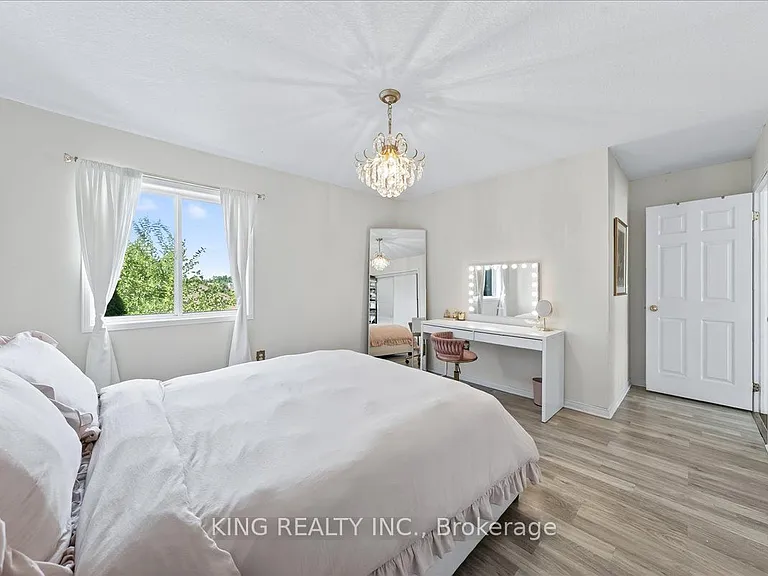 76 Blackburn Dr — Photo 27