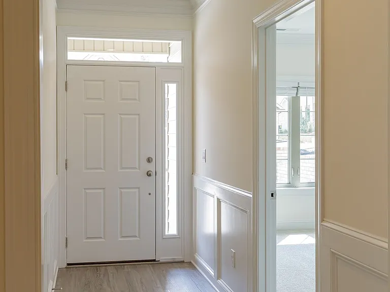 4331 Holstein Dr — Photo 6