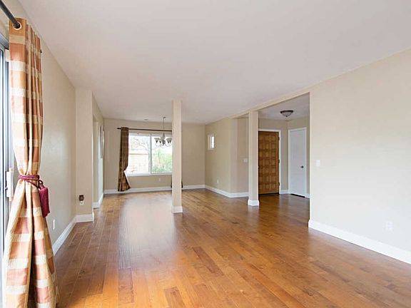 5th image of 10983 Shy Bird Ln