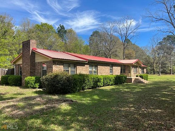 3rd image of 3677 Savannah Hwy