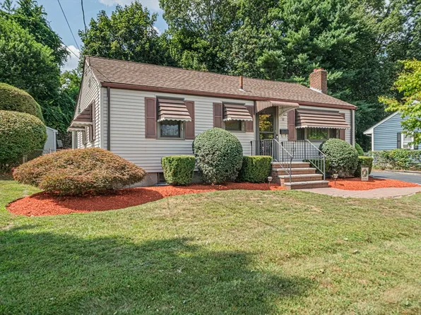 12 Gloria Rd, Randolph, MA 02368