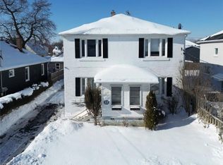 17 Lyons Ave, Welland, ON