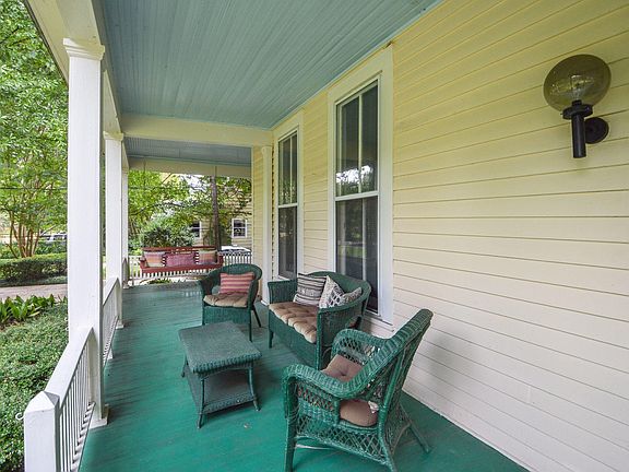 5th image of 521 Greensboro St