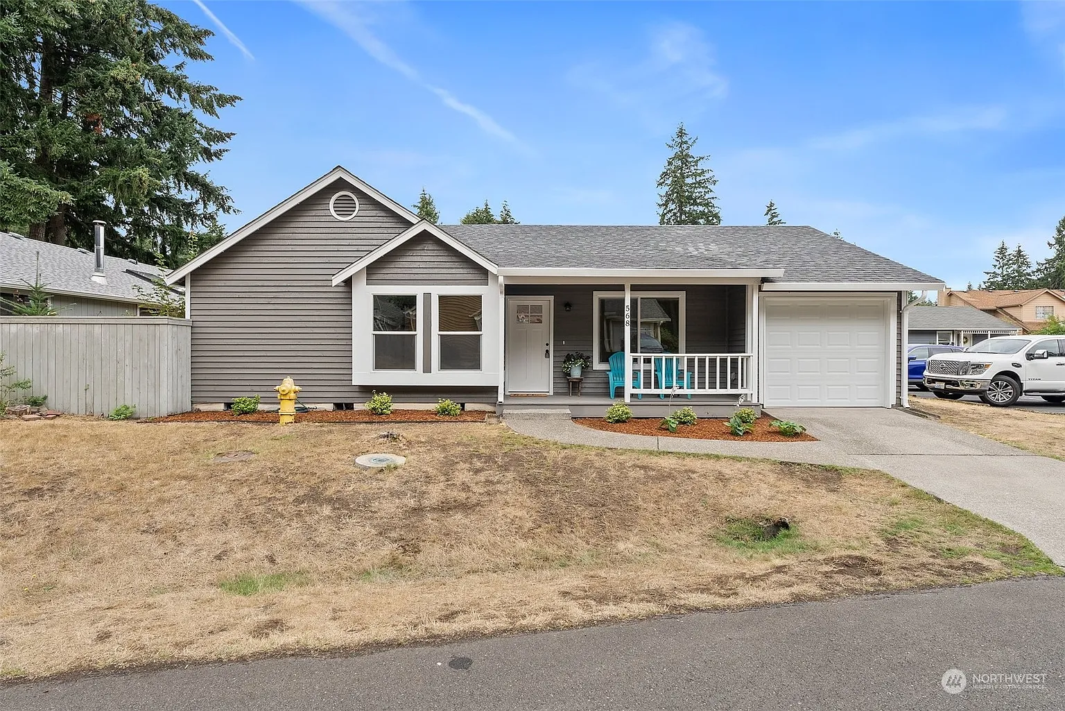 568 Malibu Drive SE photo 1