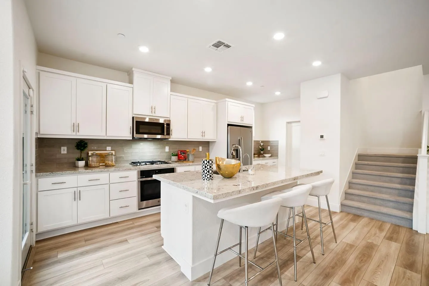 5720 Greige Cir, Unit G Dublin — Photo 3