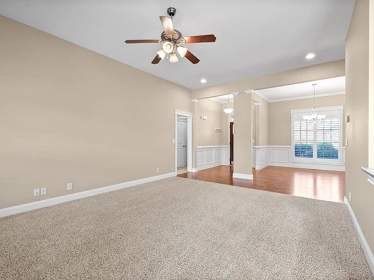 126 Parkland Cir — Photo 6