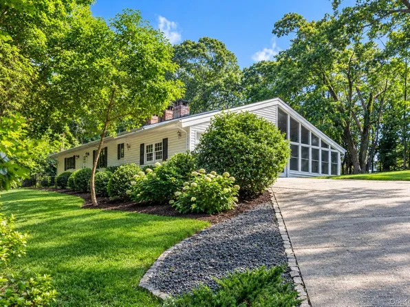 106 Boney Lane, Nissequogue, NY 11780