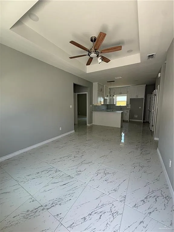 Building Photo - 3806 Rosewood Ln #2