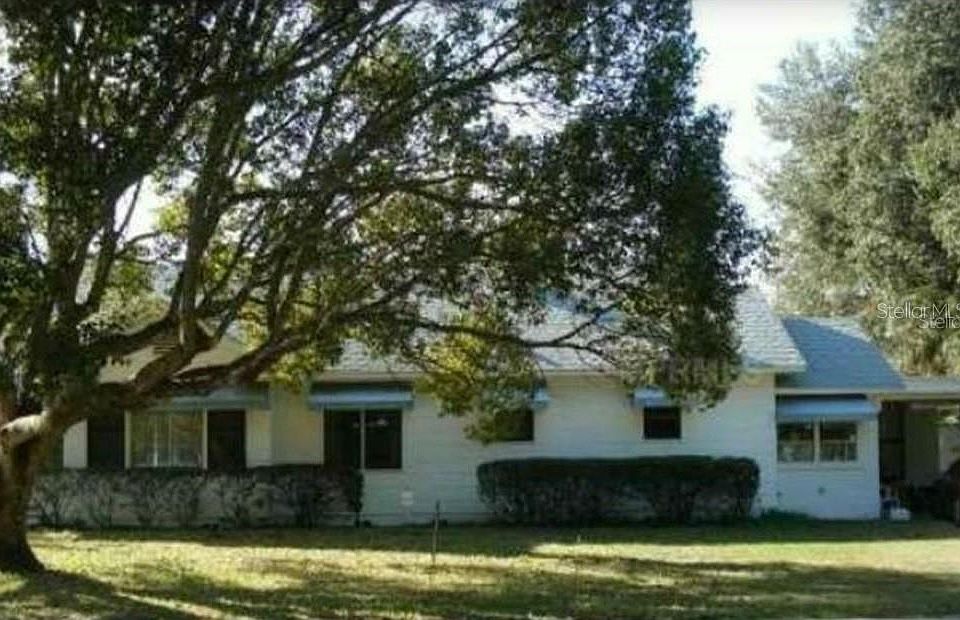 1st image of 114 S Iona Ave