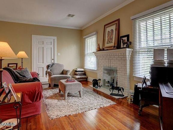 2nd image of 1015 Lee Ave