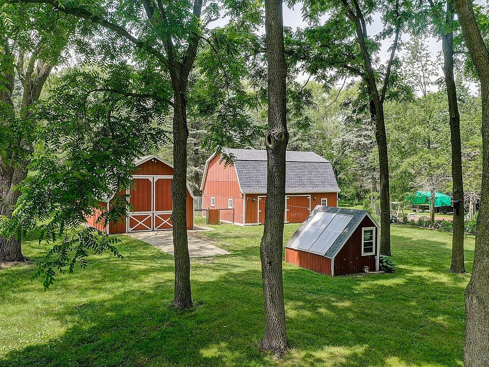 6915 Six Mile Rd, Racine, WI 53402 | Zillow
