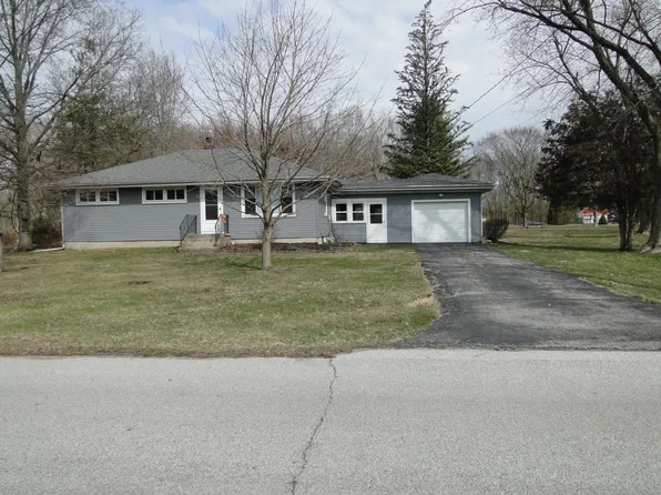 1826 E Division St, Hobart, IN 46342