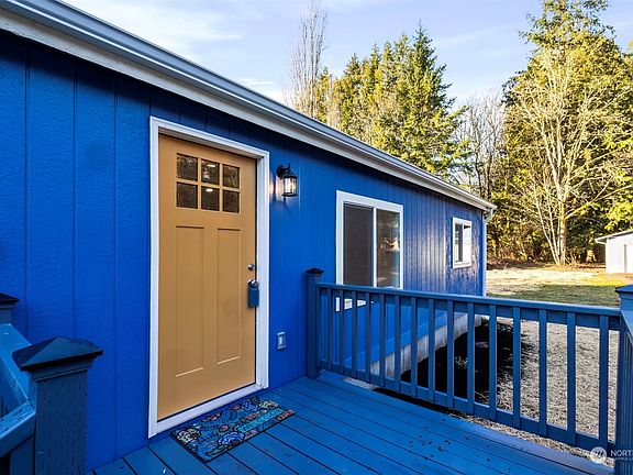 2nd image of 722 73rd Avenue SE