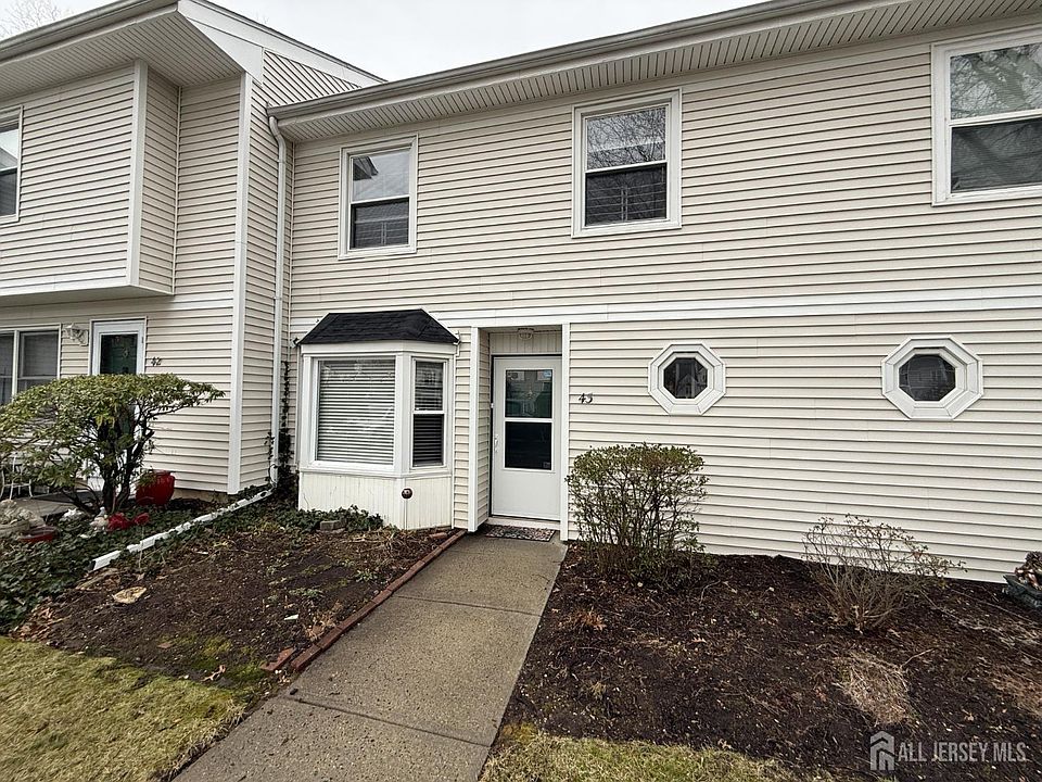 1st image of 43 Dallenbach Ln