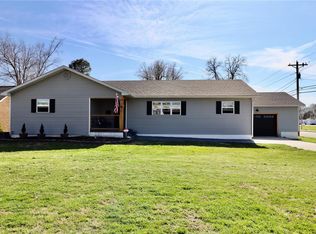 401 S Madison Ave, Lebanon, MO 65536