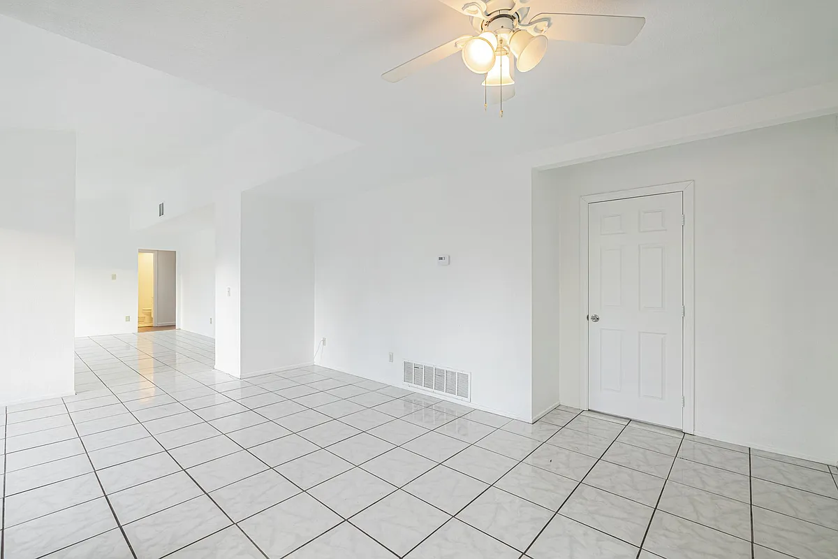 Building Photo - 38659 Angele Trumpet Ct