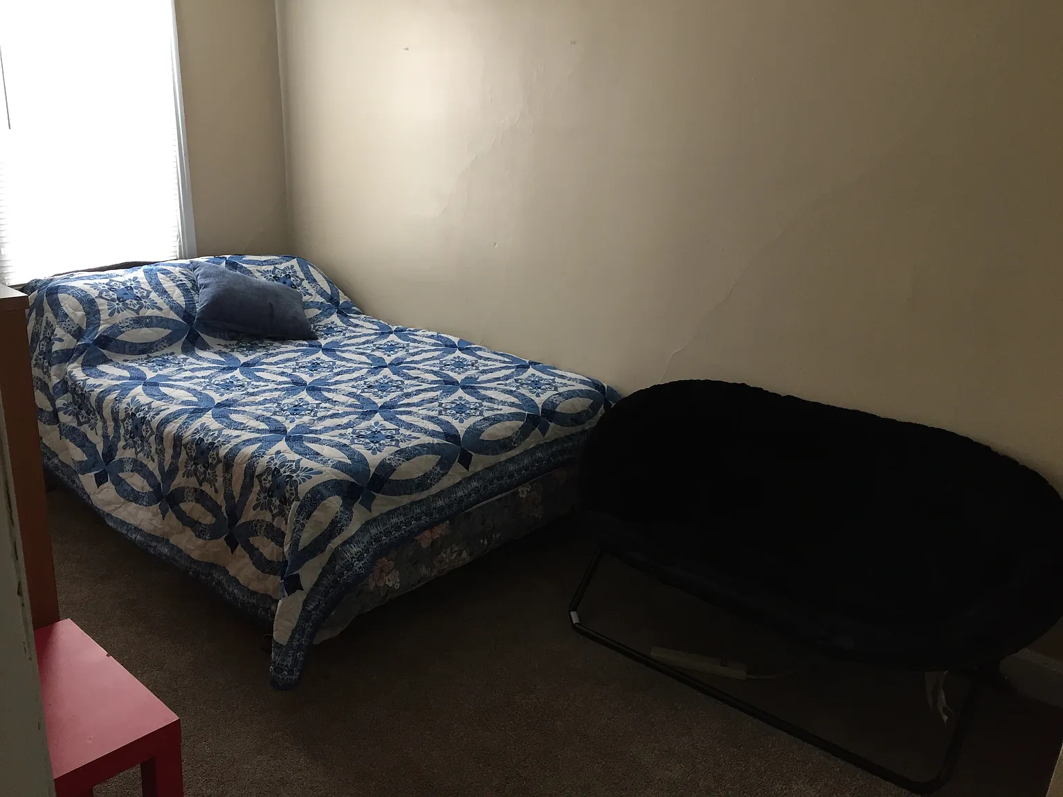 3 bed, 1.5 bath, 1250 sqft, $1,450 — Photo 2