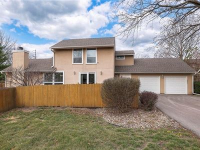 10890 Bradshaw St, Overland Park, KS, 66210
