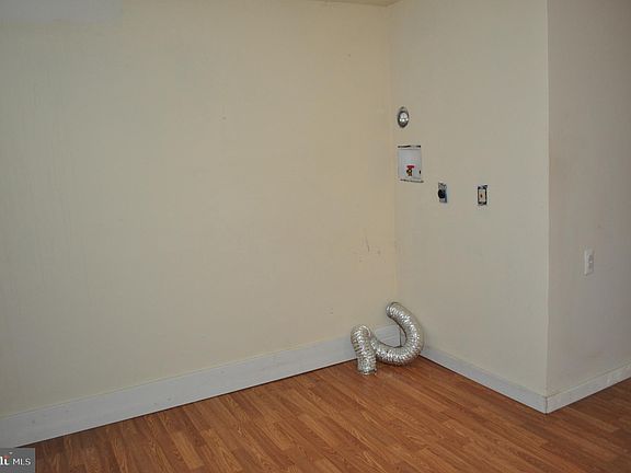 5th image of 4315 E Cheltenham Ave