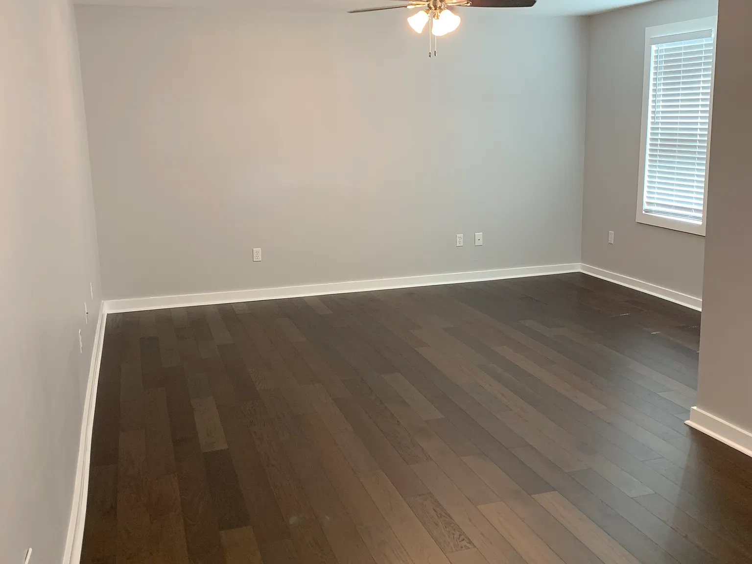 2 bed, 900 sqft, $1,200 — Photo 3