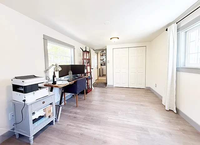 208 S Summit Ave — Photo 21