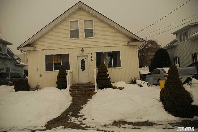1st image of 146 W Marie St