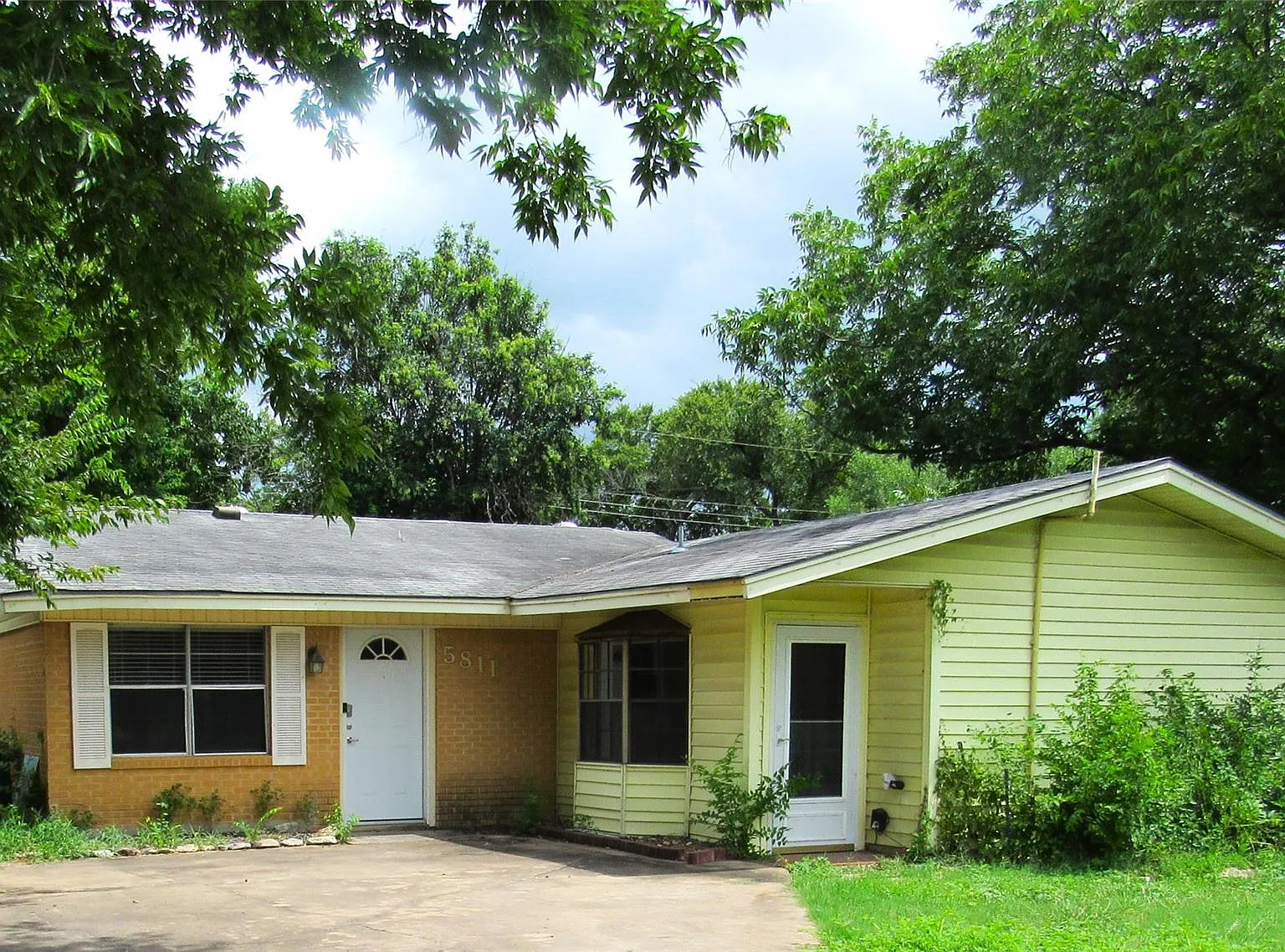 3 bed, 2.0 bath, 1532 sqft, $2,050 — Photo 1