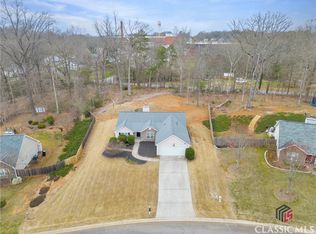 137 Creekdale Dr, Commerce, GA 30529
