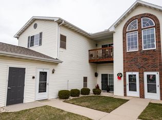 1600 Commonwealth Dr APT 1, Fort Atkinson, WI 53538
