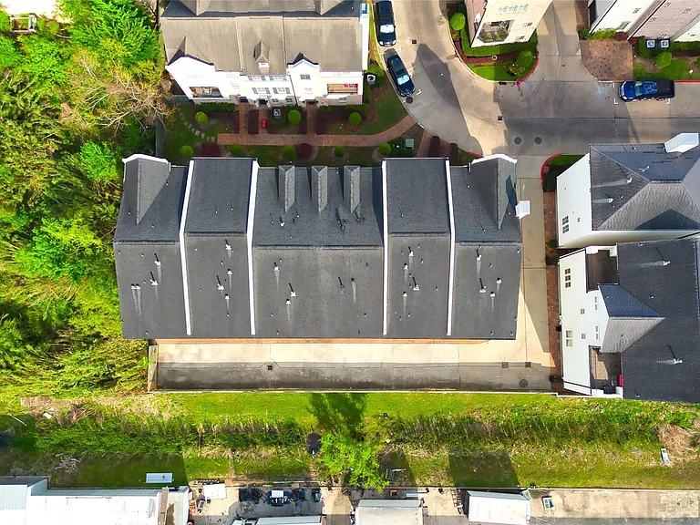 2029 Fannin Sta N — Photo 12
