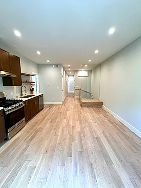 718 Masonic Ave — Photo 7
