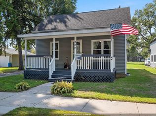 327 S Emery Ave, Peshtigo, WI 54157